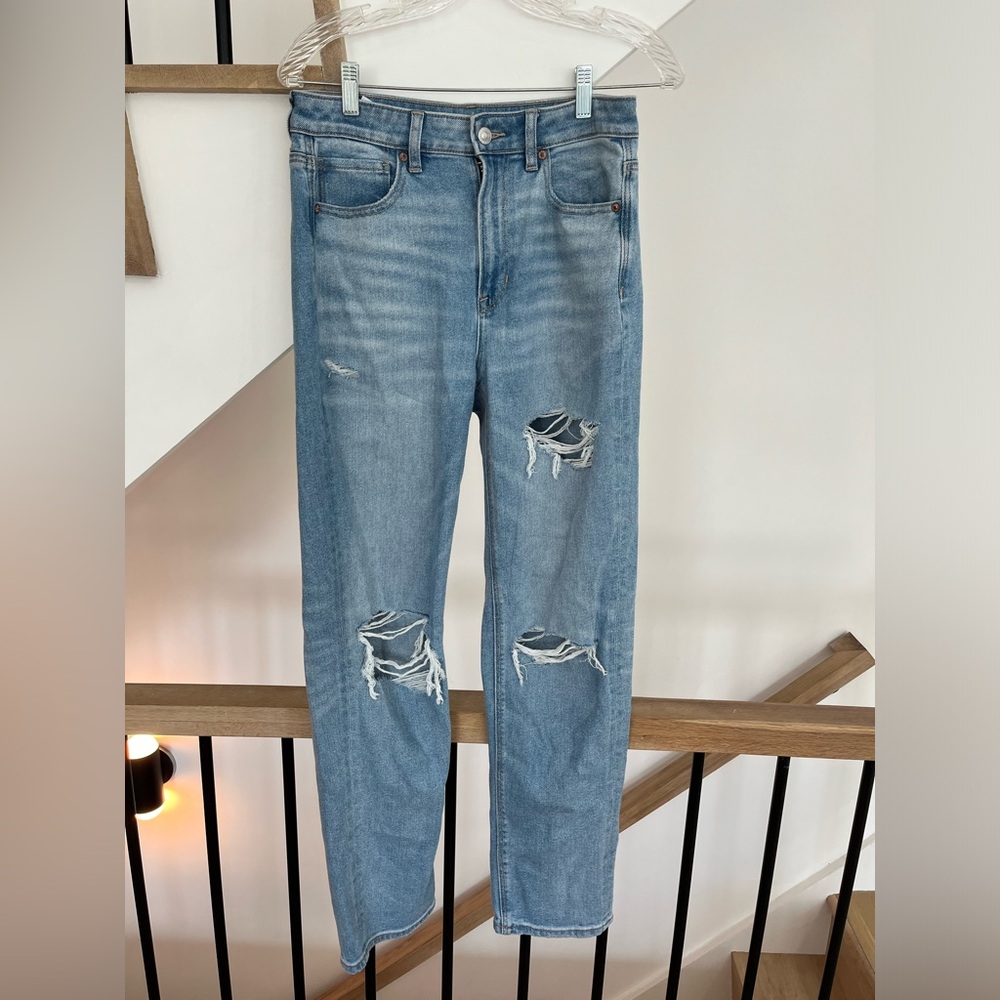 American eagle mom straight distressed jeans - 6 long